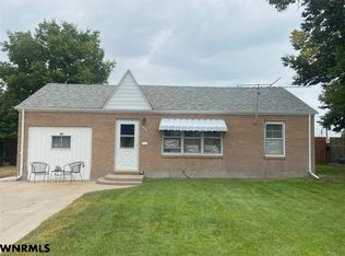 107 Spring Valley Ln, Gering, NE 69341