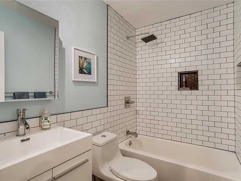 2403 Aldford Dr — Photo 15