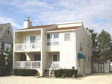 2nd image of 1512 S Beach Ave Unit B