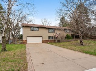 565 S Oak Dr, Saint paul, MN 55127