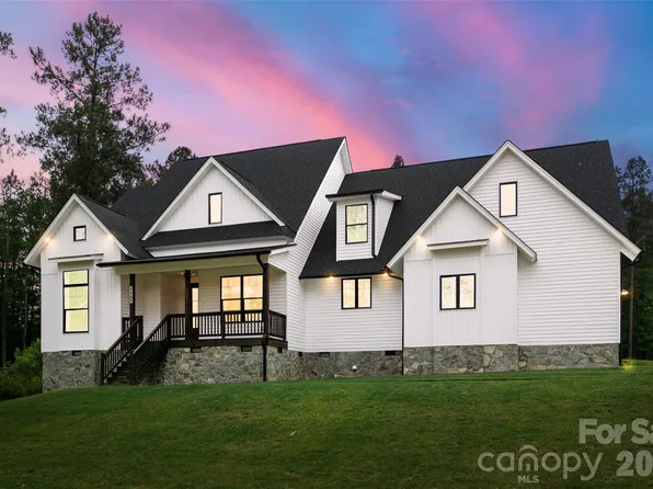 5072 Star Magnolia Ct, Clover, SC 29710