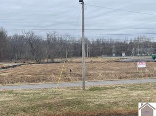 3218 Coleman Rd, Paducah, KY 42001