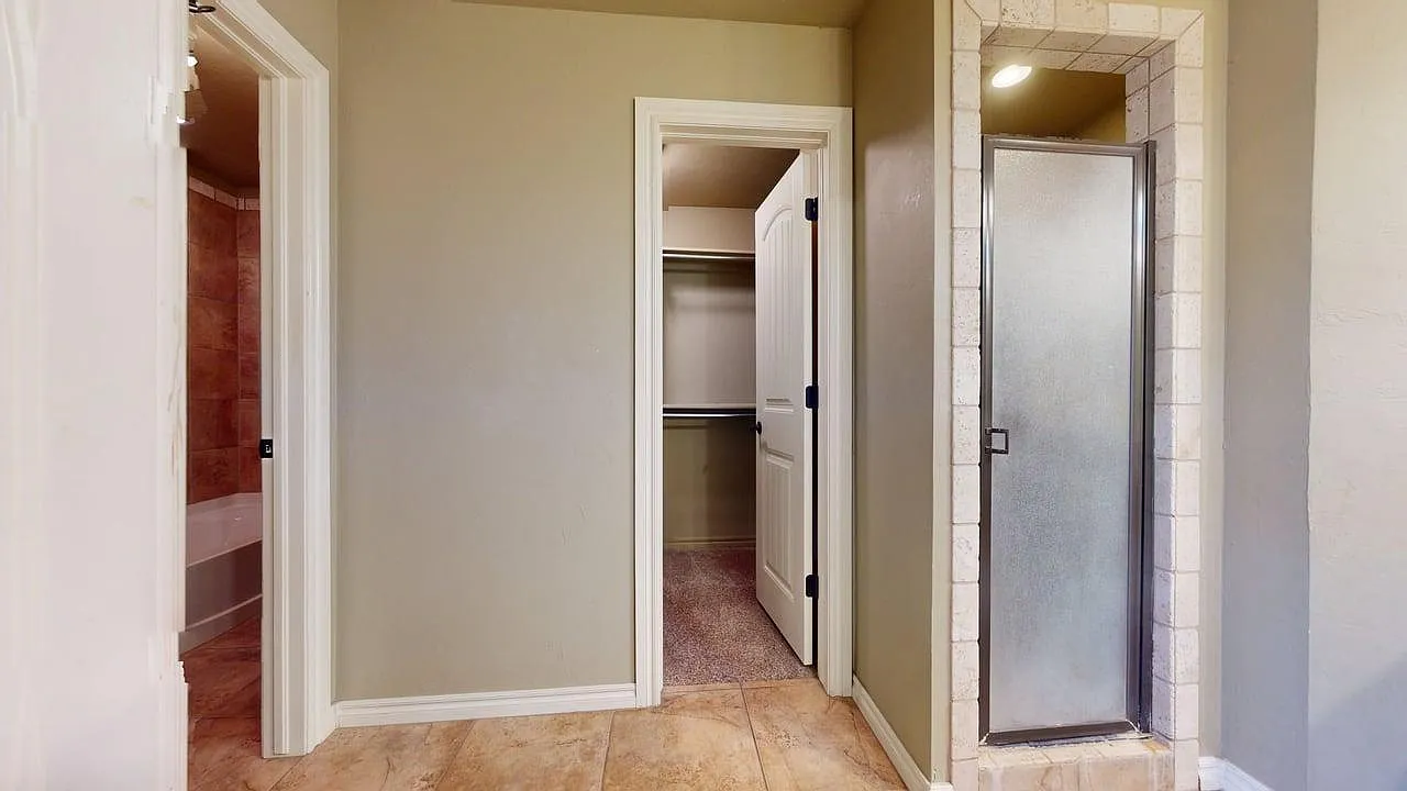 313 Marilyn Glover Street - 1 — Photo 2