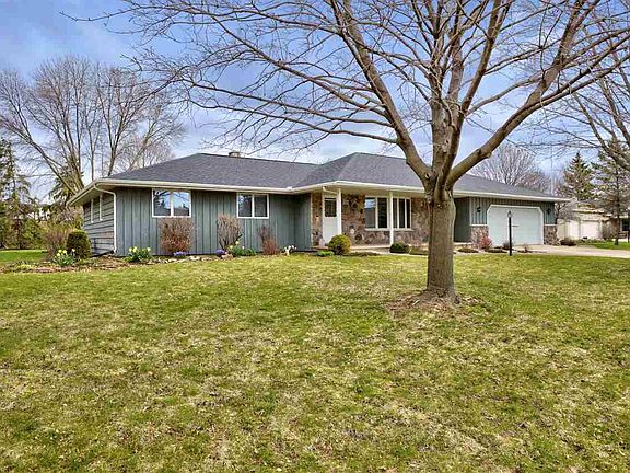 3rd image of 1111 Park Village Dr