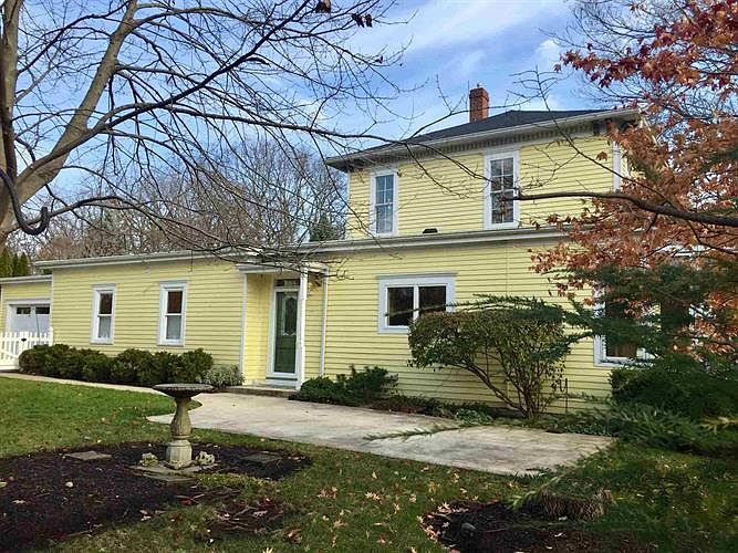 1st image of 520 Terry Ln
