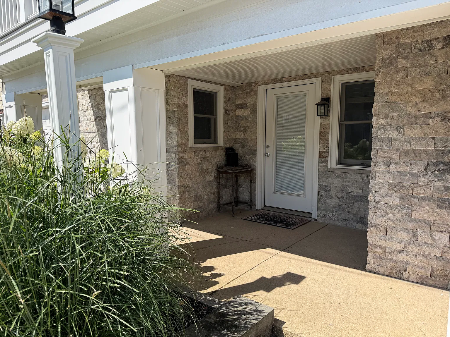 2 bed, 1.5 bath, 850 sqft, $3,900 — Photo 1