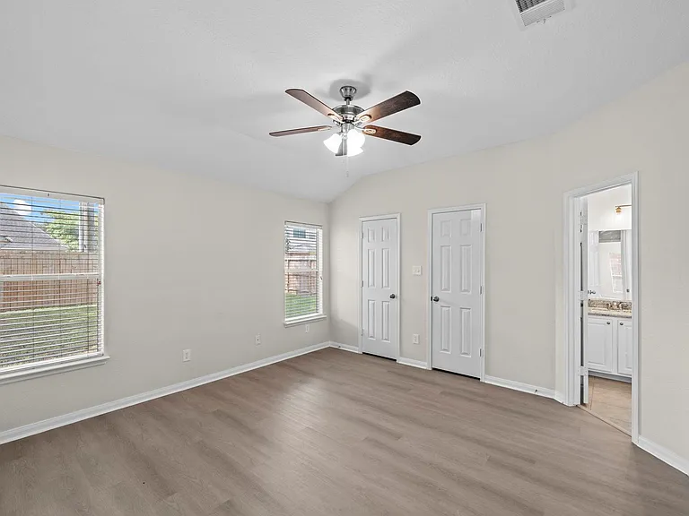 19935 Silver Rock Dr — Photo 11