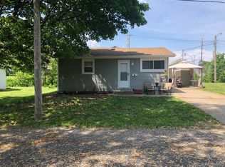 210 Capps Ave, Jacksonville, IL 62650