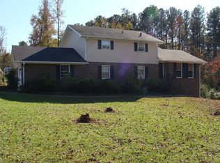15 W Forest Way, Oxford, GA 30054