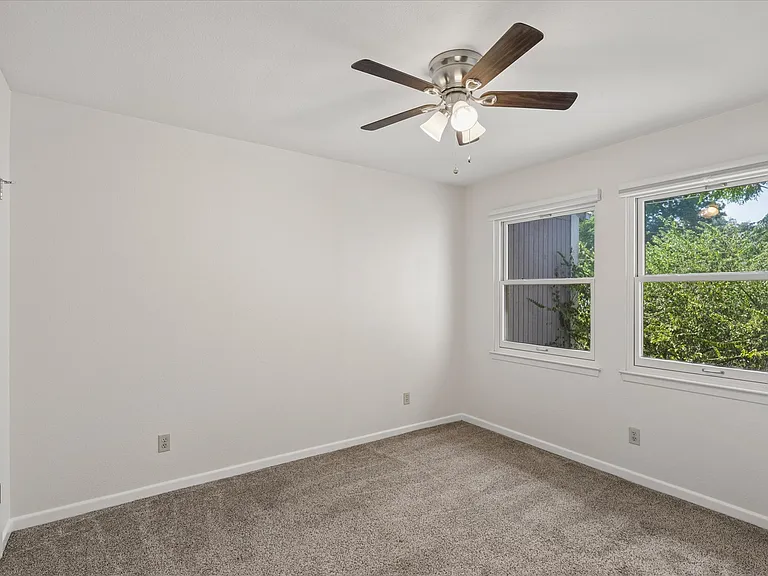 7518 Woodthrush Dr #17 — Photo 11