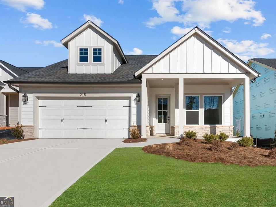 1st image of 215 Strawberry Ln