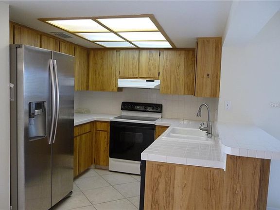 5th image of 1019 Vineyard Ct