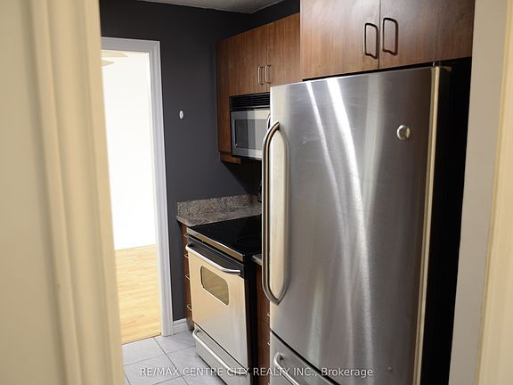 5th image of 45 Pond Mills Rd #315