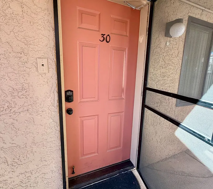 1957 Mesquite Ave #30