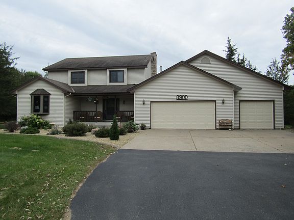 3rd image of 8900 173rd Ave NW
