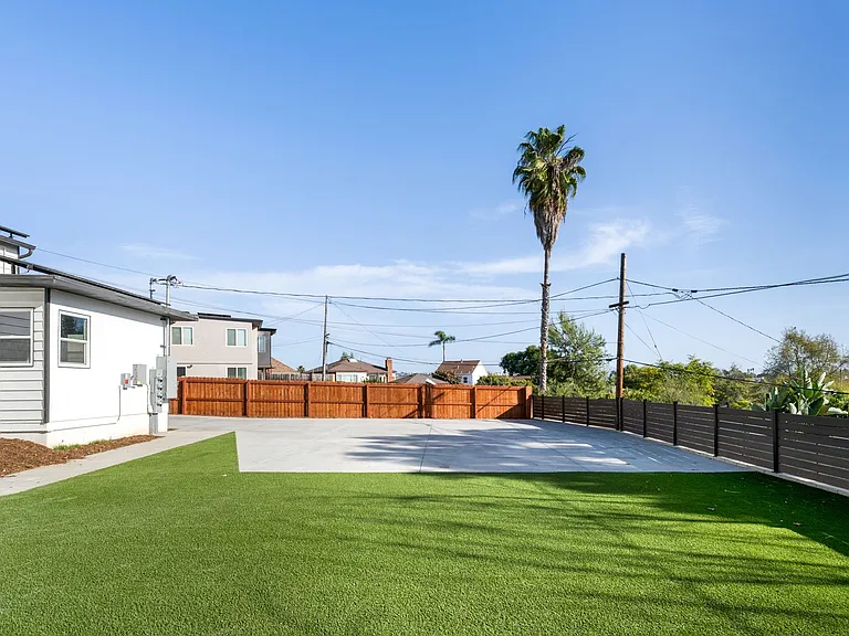 6285 Lorca Dr — Photo 13