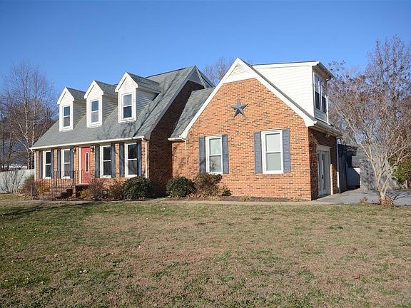2nd image of 101 Laurie Ct