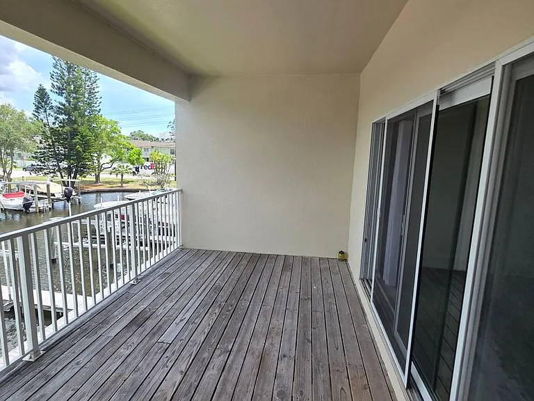 810 Callista Cay Loop — Photo 28