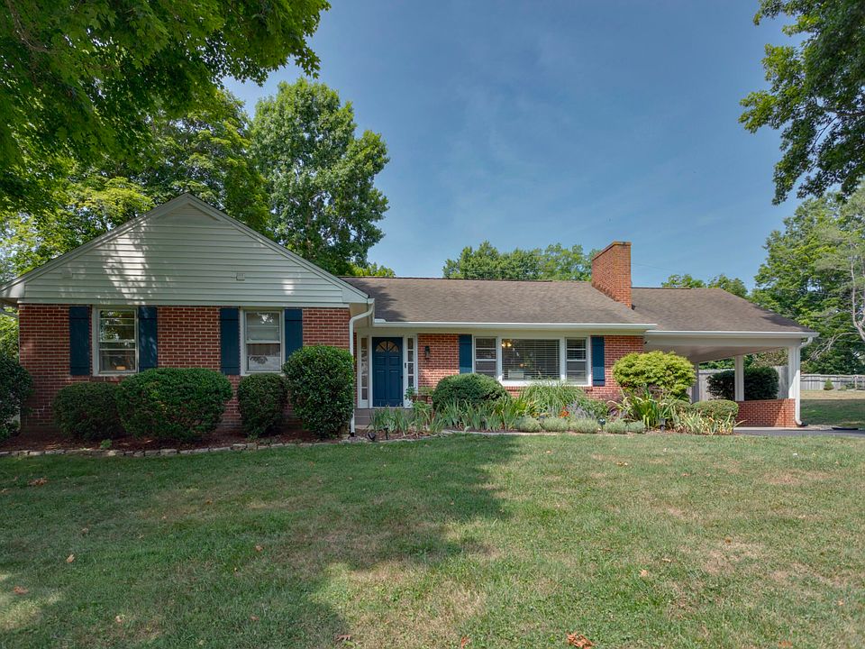 1st image of 108 Oakview Dr