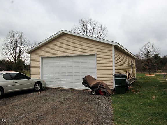 2nd image of 10223 S Osborn Ave