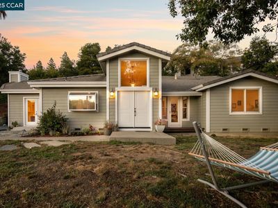 2 Deerfield Ln, Walnut Creek, CA, 94595