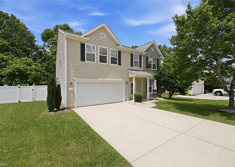 1st image of 1107 Bethpage Dr