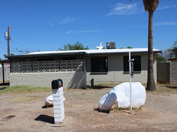 2nd image of 642 W El Caminito Pl