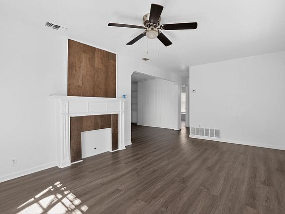 3rd image of 5119 Caden Dr