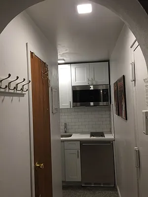 Rented by Sky Management | media 17