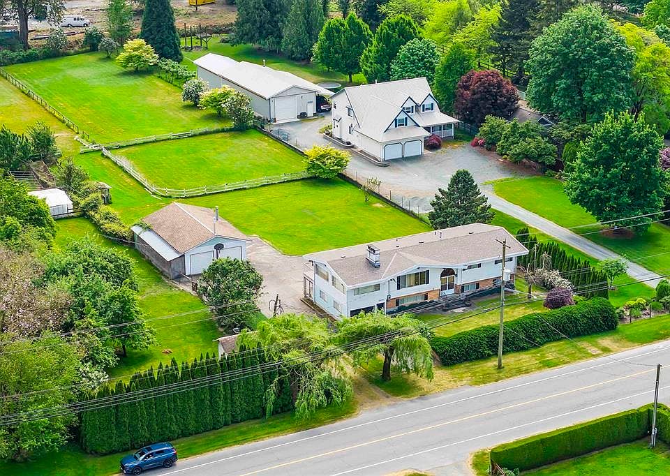 1st image of 41588 Yarrow Central Rd