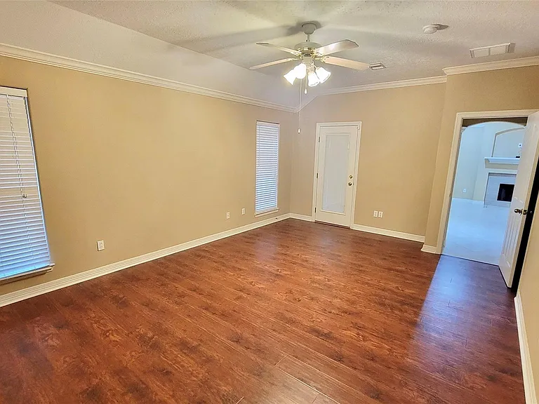 3702 Mystic Cir — Photo 20