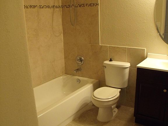 3rd image of 12541 W Swanson St
