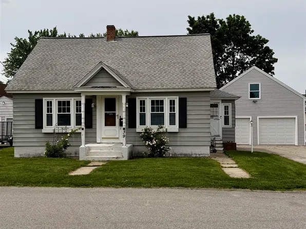 39 Lovewell Street, Nashua, NH 03060