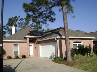 4144 Longwood Cir, Gulf Breeze, FL 32563