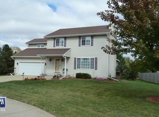 1703 Cottonwood Ct, Yorkville, IL 60560