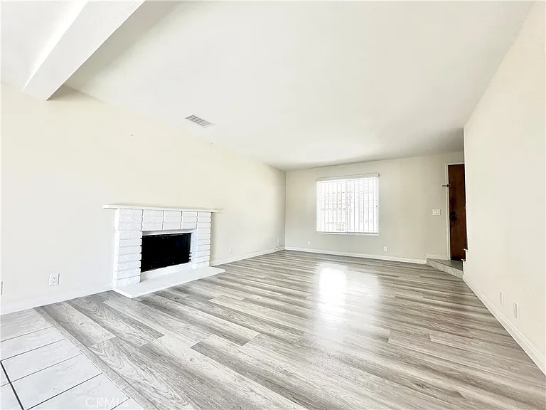 520 E Graves Ave #A — Photo 3