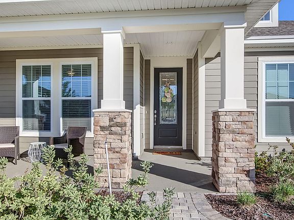 3rd image of 61 Woodsong Ln