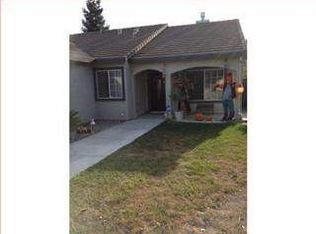 741 Talbot Dr, Hollister, CA 95023