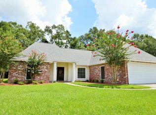 10267 Emerald Dr, Denham Springs, LA 70726