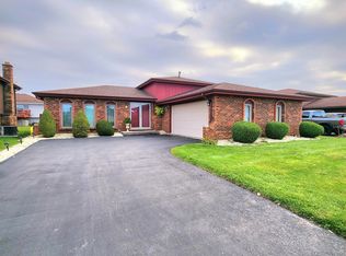 20055 Lake Lynwood Dr, Lynwood, IL 60411