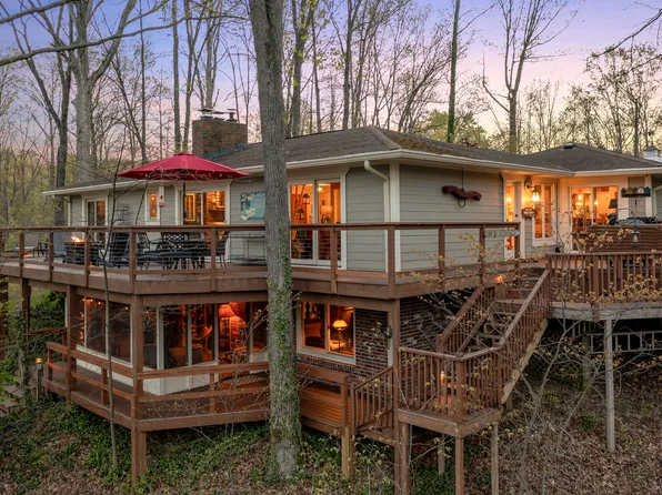 8302 N Chickadee Dr, Morgantown, IN 46160