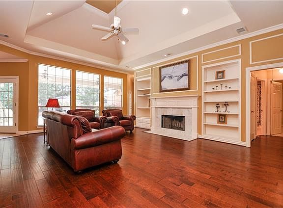 4th image of 12 Kingswood Dr