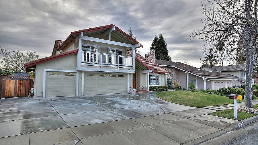 1st image of 40737 Palatino St