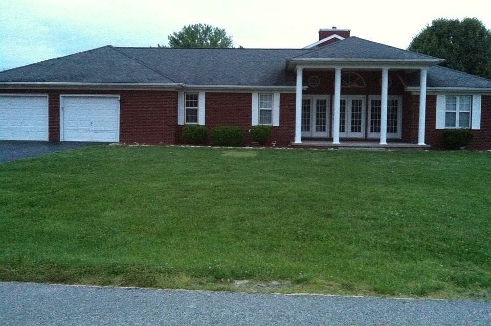 pic taken prior to new roof