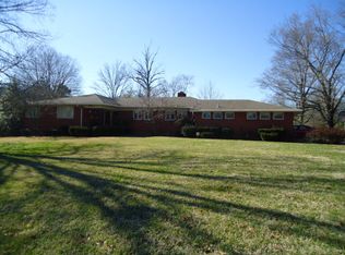 203 James Dr, Hopkinsville, KY 42240