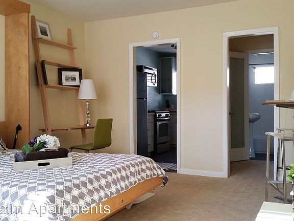 3rd image of 990 Palm Ave APT 9
