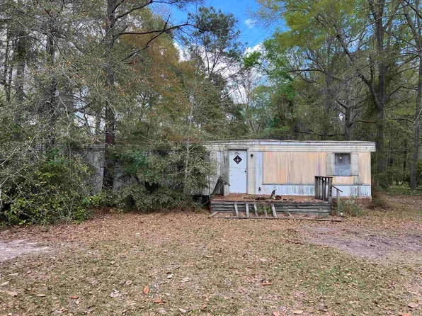 11094 Old Pee Dee Rd., Hemingway, SC 29554