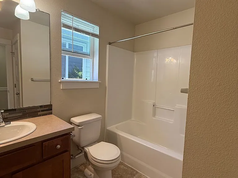 8527-8539 SE Clinton 7 plex — Photo 10