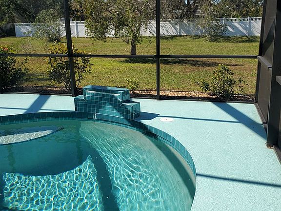3rd image of 1847 Whispering Pines Cir