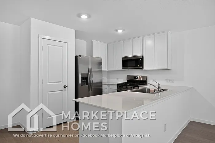 412 Sambal Dr — Photo 6